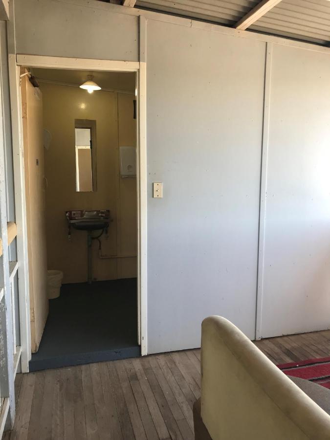 Australian Hotel Winton Budget Hotel Accommodation Exterior photo